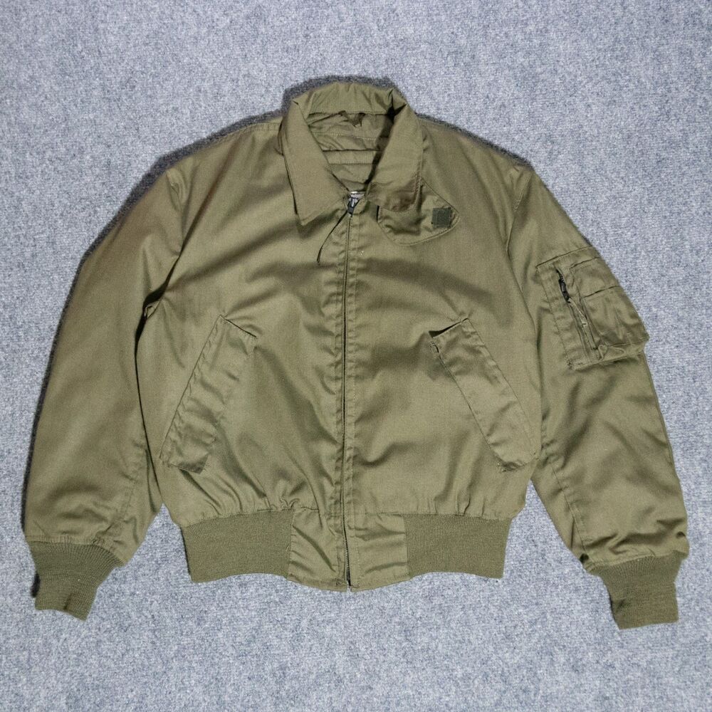 US Military CVC Tanker Jacket Cold Weather High Temperature 1991 Medium Short